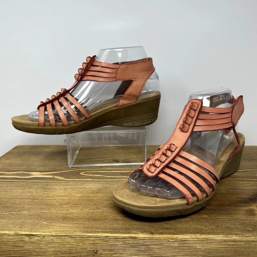 Baretraps Hinder Sandals Womens SZ 7.5M Memory Foam Comfort Boho Travel Strappy